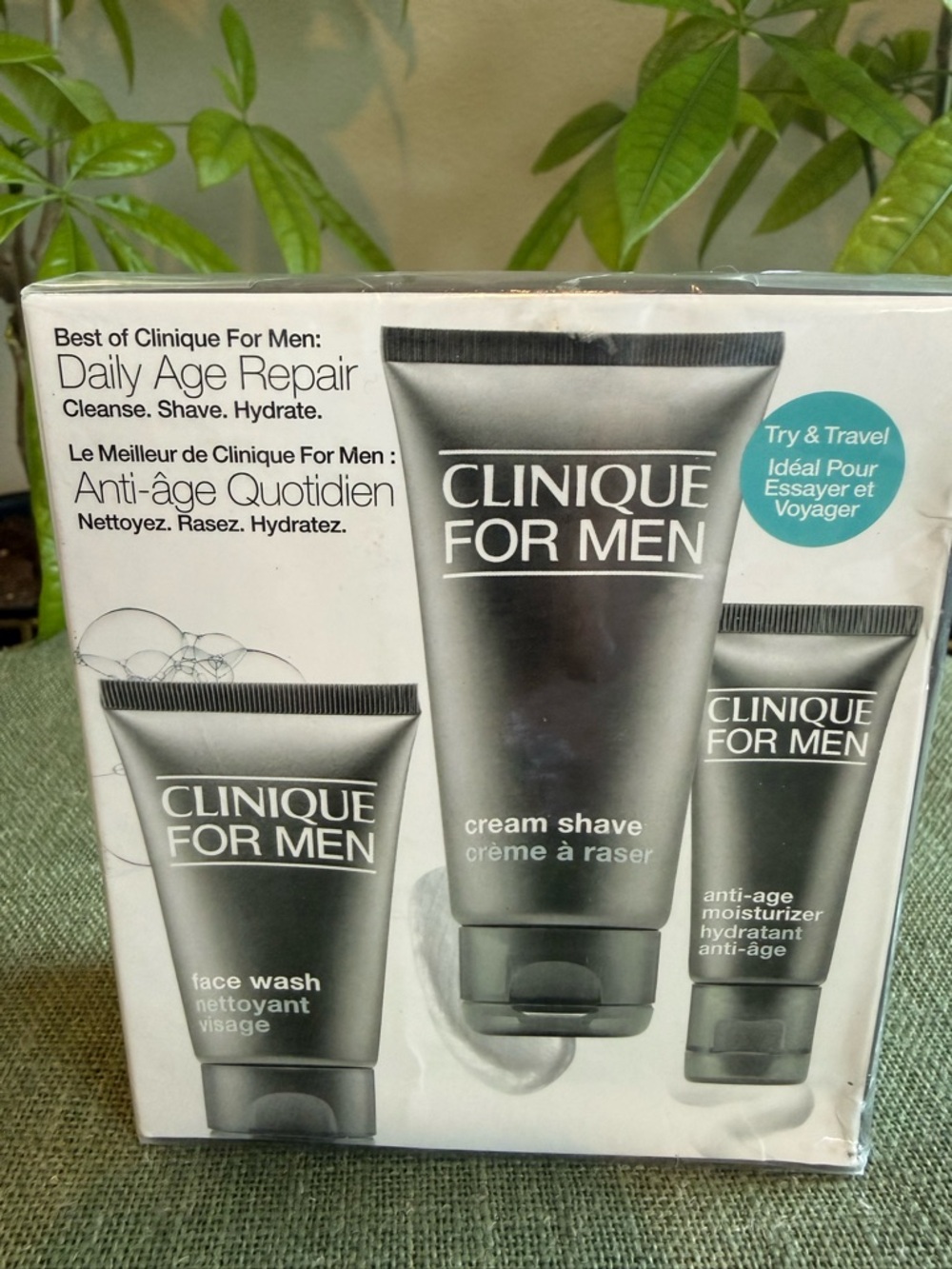 Clinique For Men Daily Age Repair Set – Travel Size (3-Piece)